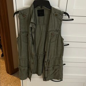 Olive Utility Cargo Vest